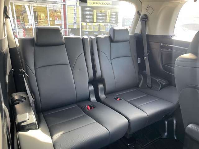 自社陸運局認証工場完備！国家資格車検検査員資格を持った整備士。納車後もご安心頂けます♪点検や車検・保証修理お任せ下さい！！！