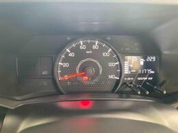 当店では車両本体価格以外に、諸費用を含めた支払総額も表示しておりますので、お客様の予算にピッタリのおクルマお選びができます。コーティングやJAFをセットにしたオトクな購入パックも好評です。