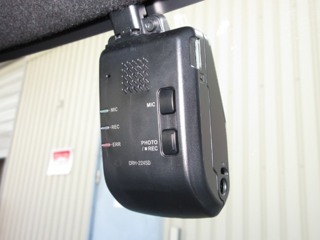 ◆ホンダギャザズの前後用ドライブレコーダー、うれしい装備ですね