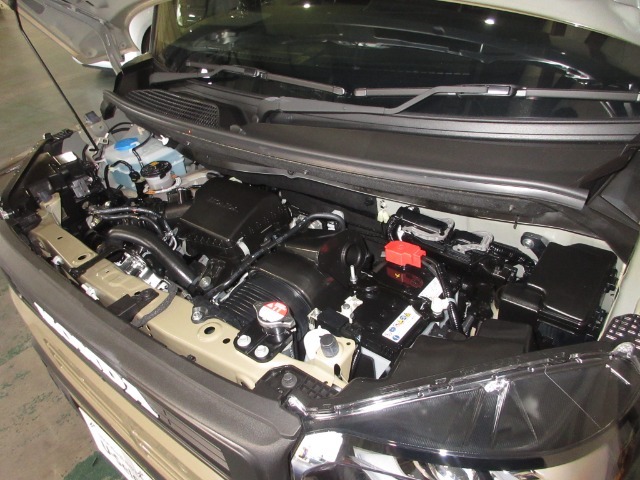 内装、外装、エンジンルームの隅ずみまでクリーニングを実施してお渡しします！プロが仕上げをしましたからピッカピカですよ～！点検整備もきっちり実施いたします。