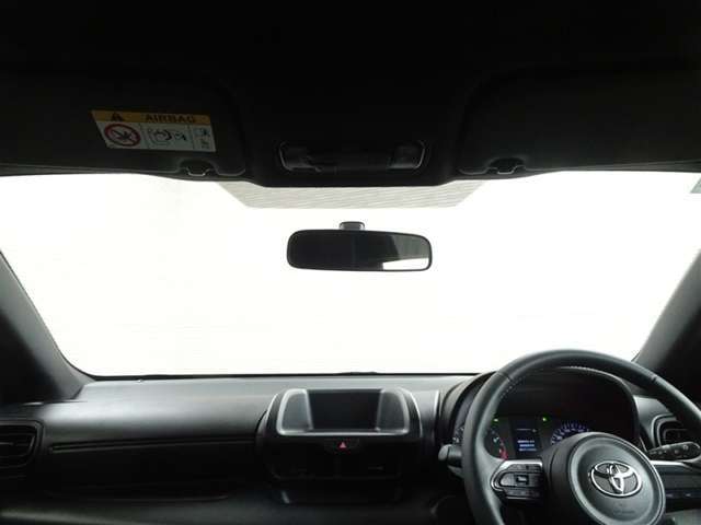 見通しのよいすっきりとした視界で、誰でも運転しやすいです。運転のしやすさは疲れにくさにも繋がりますよ♪