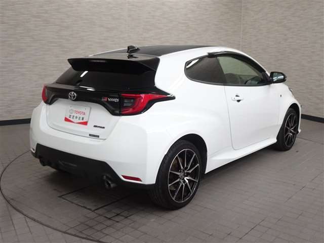 走りにこだわりながら収納力も持ち合わせたお車です。荷物を載せて軽快なドライブを楽しめますよ♪