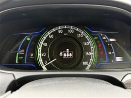 【スピードメーター】メーターがシンプルで見やすく運転しやすいですね！