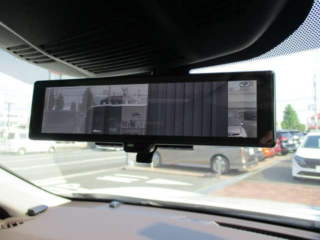 スマートルームミラー　後席に人が乗っていたり、荷物を沢山ん載せていてもしっかり後方視界を確保
