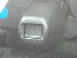 【トヨタセーフティセンス】走行中に前方の車両等を認識し、衝突しそうな時は警報とブレーキで衝突回避と被害軽減をアシスト。より安全にドライブをお楽しみいただけます。