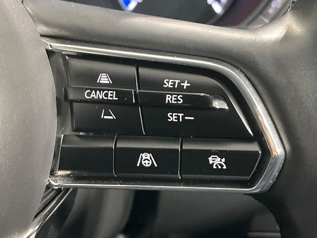 【マツダ・レーダークルーズコントロール】高速道路での長距離走行が楽に！自動で速度を保つクルーズコントロールが、衝突軽減システムと連携し、前方の車両を感知して車間を保つように速度調節してくれます！！