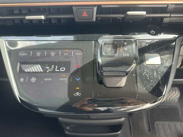 ★納車前に、当社の指定工場で納車前点検を行って納車しますので、安心してお乗りいただけます！もちろん、点検料は車両本体価格に含まれています！