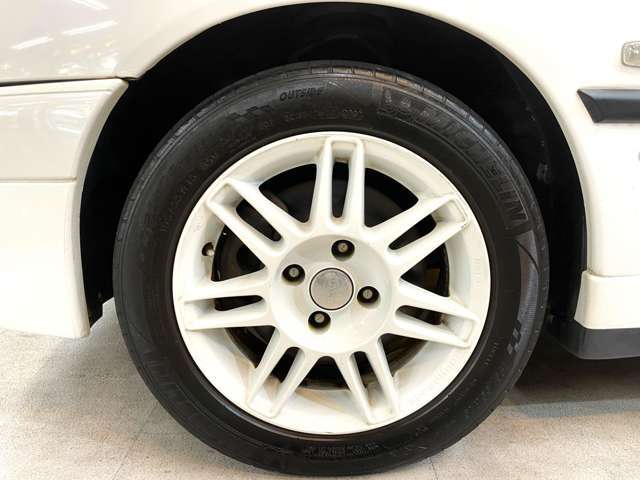 Speed Line 15インチアルミホイール！タイヤサイズは195/55R15になります！
