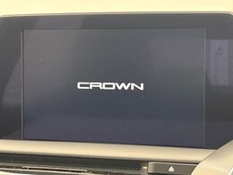 【メーカー純正ナビ】インテリアに溶け込むスタイリッシュな「専用設計」メーカーナビを装備♪視認性や操作性など基本性能にも優れ、より上質なカーライフをお楽しみいただけます。