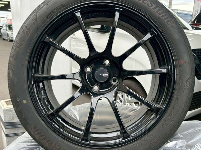 専門業者によるルームクリーニング実施☆室内の細かい所からエンジンルームまでキレイになった状態でお渡しいたします♪