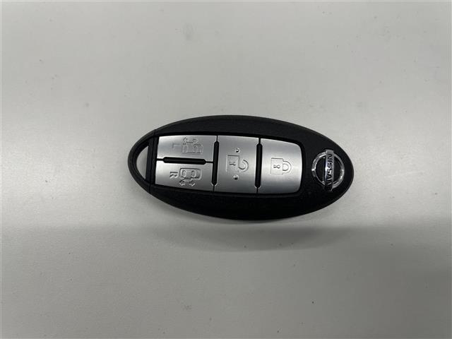 【付属品】このクルマ限定で使える装備品が付いています！使い方などはぜひ実際に店舗にお越しいただき、専門スタッフにお尋ねください！