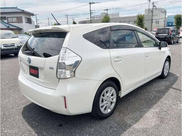 関東陸運局長認証自動車分解事業認証　番号　1-11380号　整備工場で点検整備やアフターを行います。http：//www.30crf.com