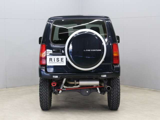 モーターファーム前後ショートバンパー＆スキッドプレート　APIOショックアブソーバー＆20mmアップスプリング　モンスタースポーツマフラー　M/Tタイヤ　ディスプレイオーディオ　デジタルミラー　ETC