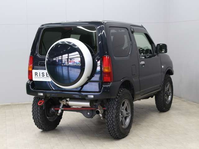 モーターファーム前後ショートバンパー＆スキッドプレート　APIOショックアブソーバー＆20mmアップスプリング　モンスタースポーツマフラー　M/Tタイヤ　ディスプレイオーディオ　デジタルミラー　ETC