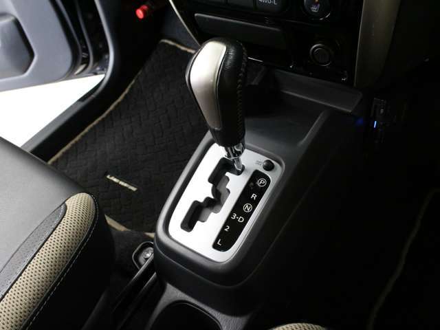 ★カーナビ・オーディオ、ETC、ガラスコーティング★、その他、オプション・パーツの取り付け、お支払いプラン等のご相談もお気軽に！！お客様のご希望・ご予算お聞かせ下さい！カーライフプランのご提案します♪