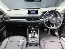 室内もご覧の通りにキレイですよ。ぜひ、実際にお座りになってお確かめください。