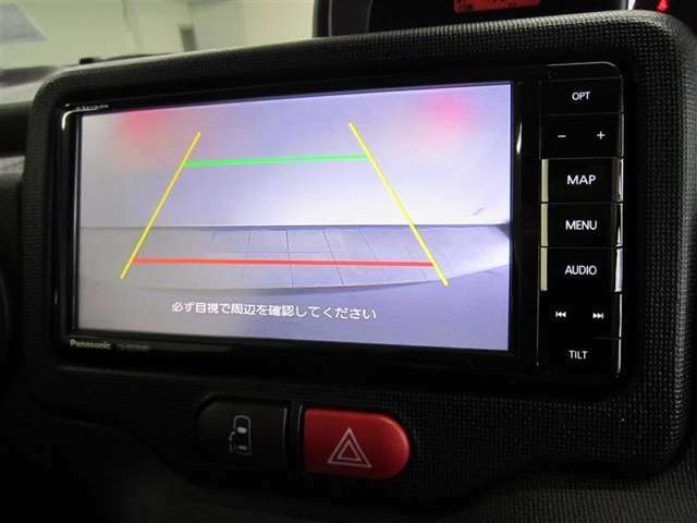 後方の見にくい視界もバックモニターで確認サポートして駐車時も安心☆