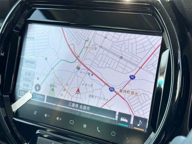 視認性の良いナビが搭載されています。遠出したときに活躍してくれると思いますよ♪