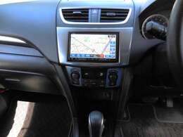 純正ナビ、ETC装備してます！バックカメラ取付希望の方は、お気軽にご相談下さい。