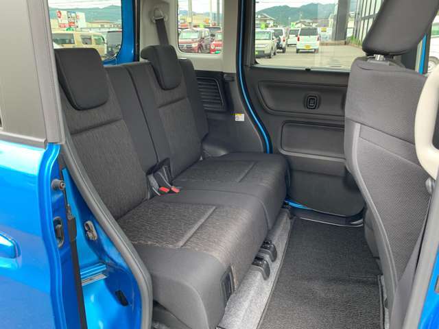エンジンルームも綺麗に洗浄してから納車致します。普段あまり見ることが無い箇所だからこそ綺麗だと感動しますよね(*´▽｀*)