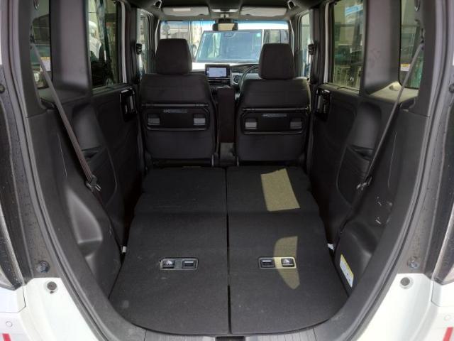 WECARS（ウィーカーズ）は全国250店舗展開！お客様が安心してカーライフをお楽しみいただけるよう社員一同心を込めてサポートいたします。