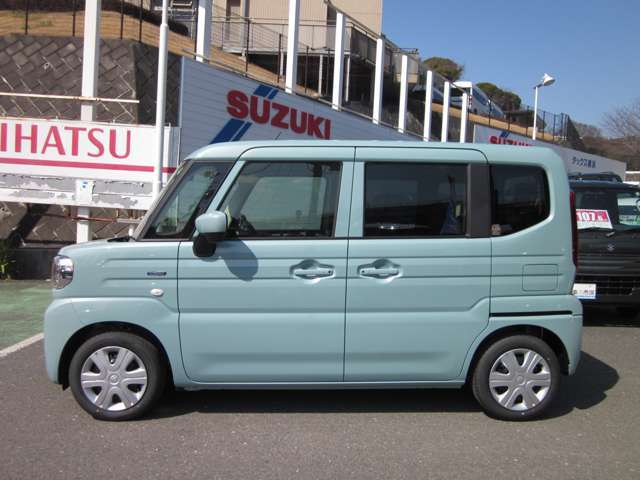 乗り降りしやすくドアの開閉もラクラク。