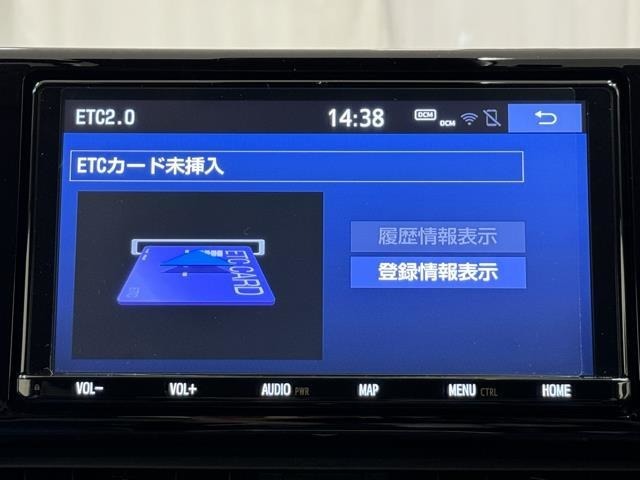 ナビ画面に連動したETCを装備しています。　過去に利用した利用料金も一目で分かって、とっても便利です。　ETCの抜き忘れ、挿し忘れも警告してくれるので安心ですね。