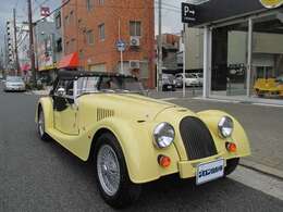 古今東西のクルマが集まる弊社サービス工場・タワーガレージショールームには、日本に数台しかないお車も展示。蓄えた知識・ノウハウでお客様のカーライフを全力サポートいたします！