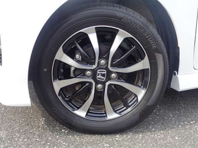 14インチアルミホイール