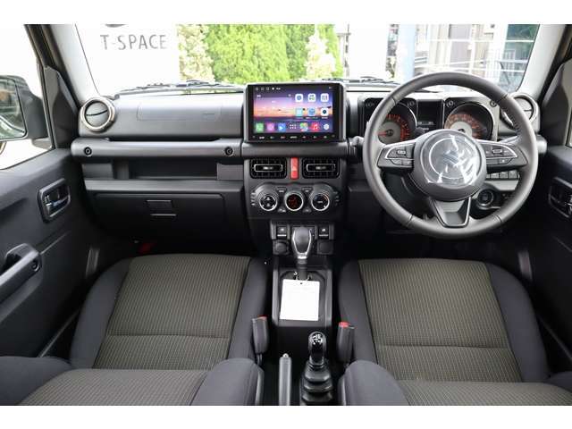 ◆全てのお客様に気持ちよくお車をご覧いただける様、入庫時に室内のにおい・汚れに効果のある特別クリーニングを施工しております。