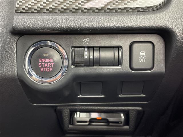 【運転席操作部】快適なドライブを楽しむための機能が装備されています！運転席から触れるので、使いやすいです！除菌プランいれていただくと、さらに清潔で安心していただけます！