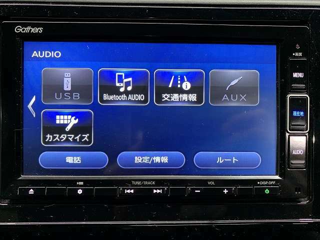 純正メモリナビ、フルセグTV付き、Bluetoothオーディオ・ミュージックサーバー・DVDビデオも再生可能です！ナビ付き条件でお探しの方は必見です！