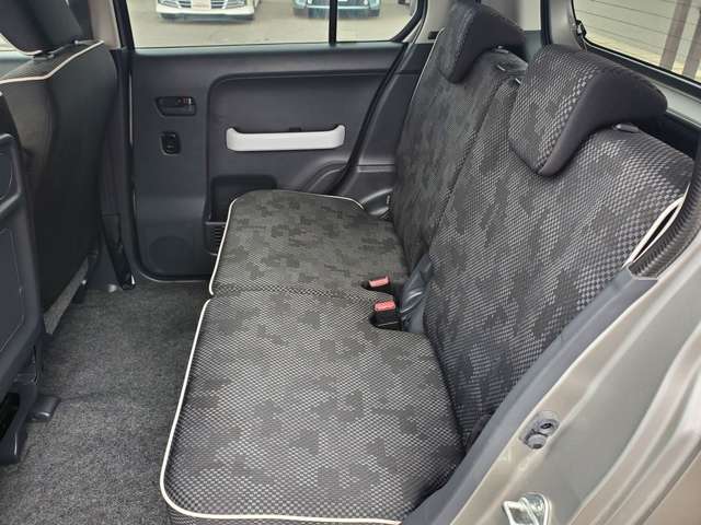 ☆チャンスの魅力7☆　待望の！自由返済型ローンを低金利でご利用頂けます！「今の車の支払いが残り一年ある..」　「今は仕事が順調だけど..」そのような方も心配いりません！ご返済金額を調整、変更できます！