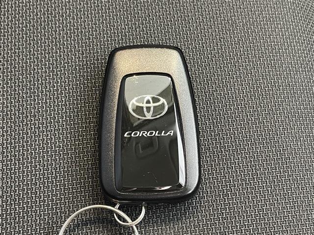 【キーレス】　リモコン機能によって車のドアをロックしたりアンロックしたりできます！！