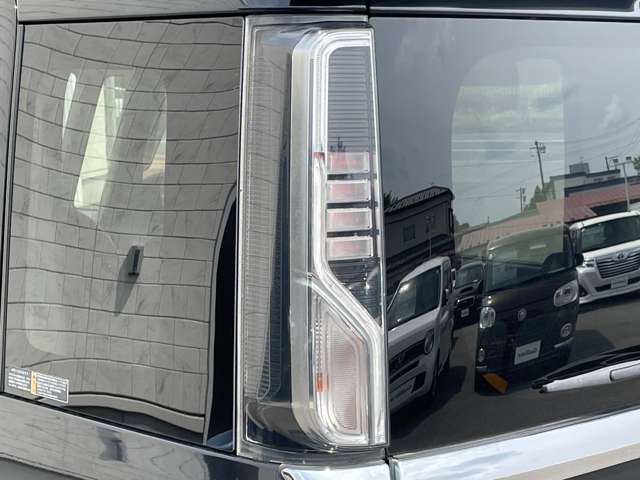 お車のご購入以外にもお車のご売却や任意保険の切替え、相談等も行っておりますので是非お気軽にスタッフへご相談下さいませ！！