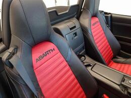 黒と赤のカラーリングがたまりません