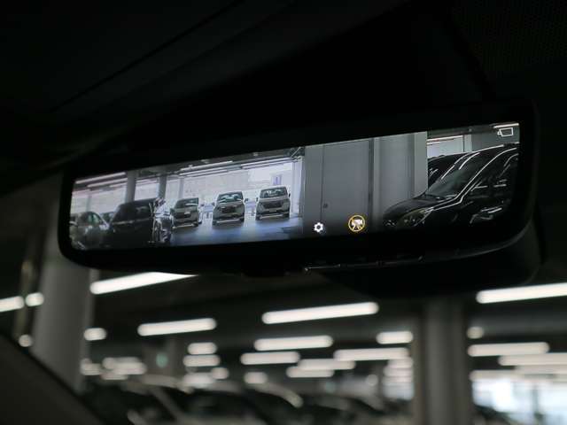 遠方（九州、沖縄除く）のお客様でも陸運局に持ちこまずに名義変更可能ですので店頭納車の場合は余計な諸費用も頂いておりません。遠方陸送納車も格安にてご納車可能です☆自走の場合は交通費相当でお届けも可能です