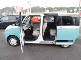 両側パワースライドドア