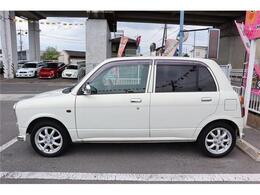 お車は見られなくても購入はできますが、現状でのお渡しをご理解できる方と致します。後付け部やパーツなど保証は一切ございません。気になる場合は動作確認してきますのでお電話でご質問下さい。動画も送れます。