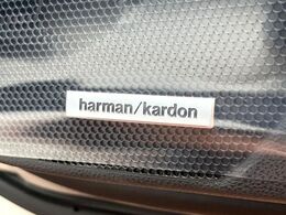 【ハーマンカードンサウンドシステム】充実のナビ機能はもちろん、高度なチューニング能力が搭載されており、高音質な音楽をお楽しみいただけます♪