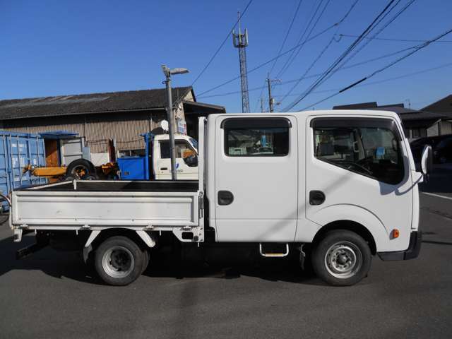 お車全体のコンディションについてはご来店の上、ご確認頂ければと思います。