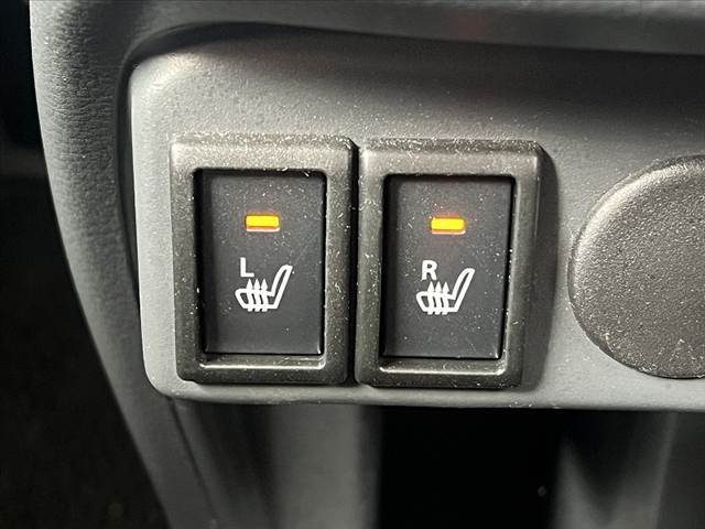 全車第三者機関鑑定済み★それでも伝わりづらい匂いや雰囲気等、是非お問い合わせいただけると幸いです★安心してお車選びをお楽しみください★LINE＆ビデオ通話も対応★