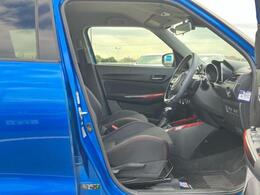 「この車の写真をもっと見たい」「状態が気になる」「この装備はついている？」どんな小さな疑問でもお気軽にお問い合わせください！