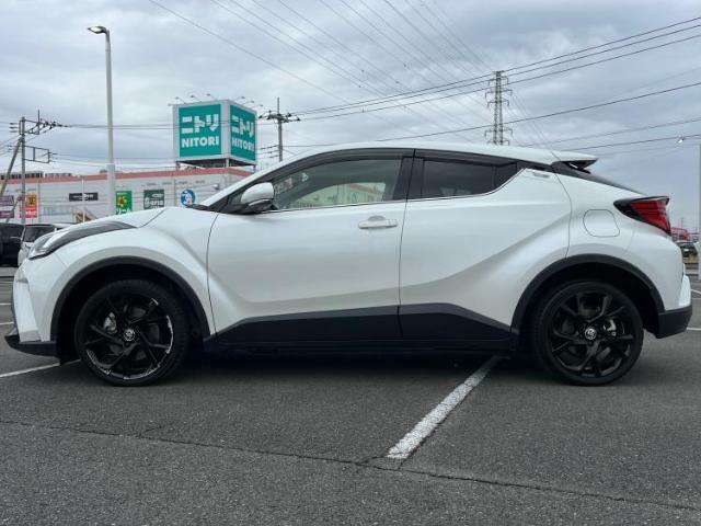 全国に店舗を展開しているのでどこでもお取り寄せが可能です！この車が気になるけど遠方だから・・・と諦める必要はありません！※別途陸送費が必要です。