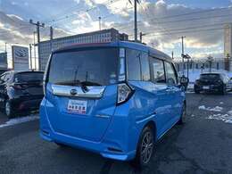 明るい青とシルバーの組み合わせが最高です