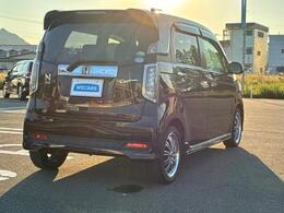 全国に店舗を展開しているのでどこでもお取り寄せが可能です！この車が気になるけど遠方だから・・・と諦める必要はありません！※別途陸送費が必要です。