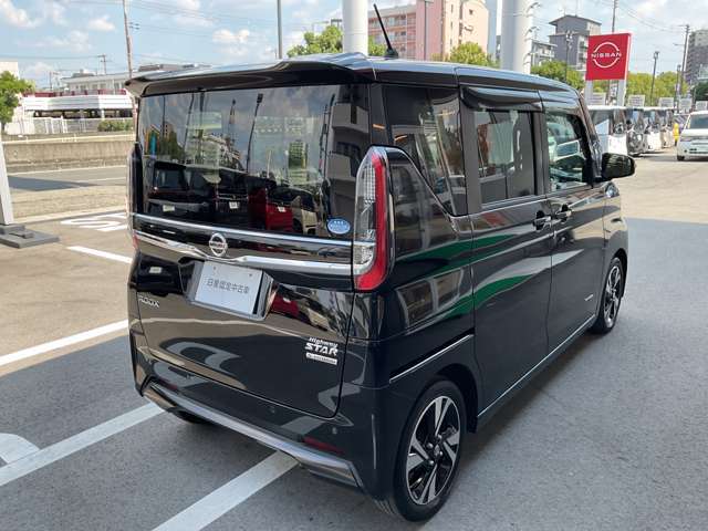 納車前に12ヶ月点検整備いたします。　OILならびにエレメント・ワイパーゴムも交換いたします。点検に係る基本整備料及び交換部品代は、車両本体価格に含まれております。　★くわしくは当店スタッフまで
