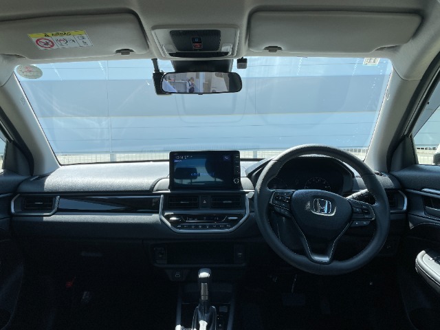 視界の良さと取り回しの良さで、たまに運転する奥様にも安心♪