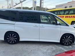 禁煙車！快適利便high！トヨタチームメイト！10インチSDナビ！パノラマビューカメラ！14インチ有機EL後席モニター！ハンズフリー両側電動スライドドア！デジタルインナーミラー！パワーバックドア！