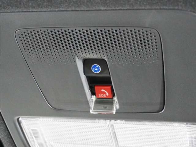 新世代コネクテッド技術「Honda CONNECT」搭載。緊急時にオペレーターのサポートを受けることも可能です。